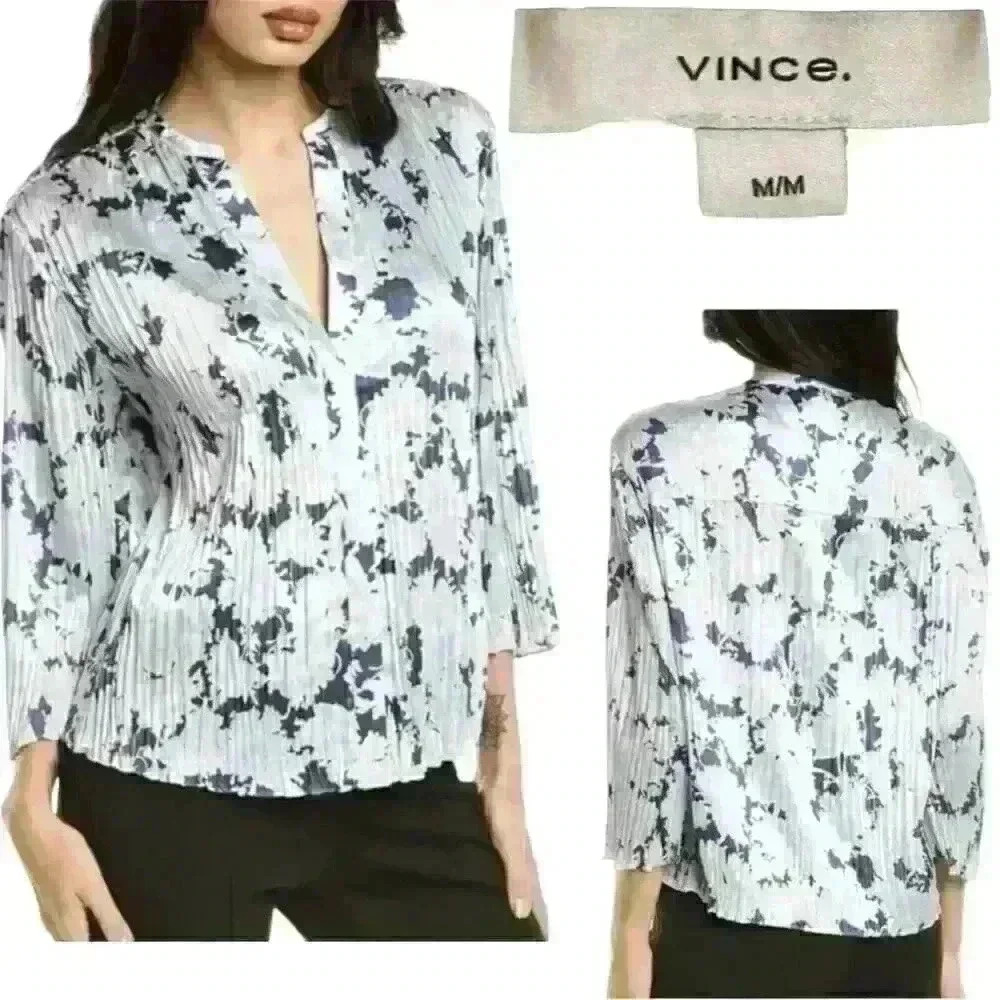 VINCE Satin Pleated/Crinkle Fabric Lotus Floral Blue Pink Button Blouse M